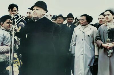 День відкриття пам'ятника Корольову в Житомирі 1971 3 Мати С. П. Корольова Марія Миколаївна Баланіна