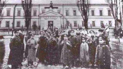 Перша чоловіча гімназія на Бердичівській 2 14731257 647557345422920 5064787938663556648 n