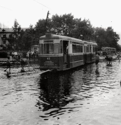 Трамвай в Житомирі у воді 1 4